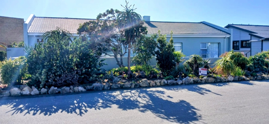 3 Bedroom Property for Sale in Stilbaai Wes Western Cape
